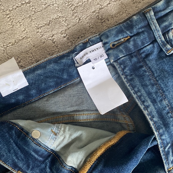 BRAND NEW Good American Jeans - Picture 4 of 7